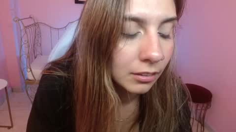 Image of Full archive of _sarah_honey_ nude recordings. Monitor and record _sarah_honey_ for free from Chaturbate.