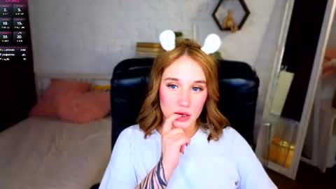 Image of Full archive of alicetrenton nude recordings. Monitor and record alicetrenton for free from Chaturbate.
