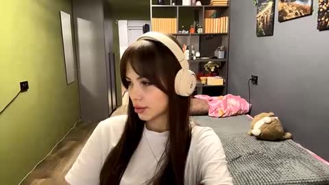 Image of Full archive of alinedifede nude recordings. Monitor and record alinedifede for free from Chaturbate.
