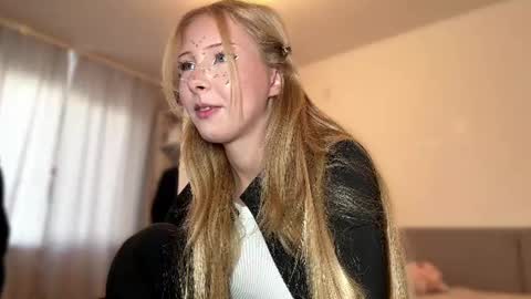 Image of Full archive of alysepettinella nude recordings. Monitor and record alysepettinella for free from Chaturbate.