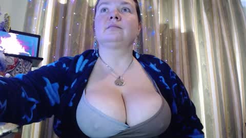 Image of Full archive of amorelara nude recordings. Monitor and record amorelara for free from Chaturbate.