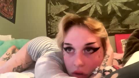 Image of Full archive of ang3lmorgu3 nude recordings. Monitor and record ang3lmorgu3 for free from Chaturbate.