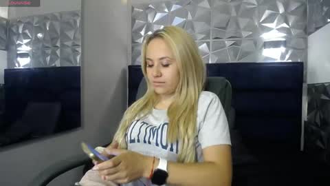 Image of Full archive of angel_white25 nude recordings. Monitor and record angel_white25 for free from Chaturbate.