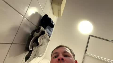 Image of Full archive of armyskater32 nude recordings. Monitor and record armyskater32 for free from Chaturbate.