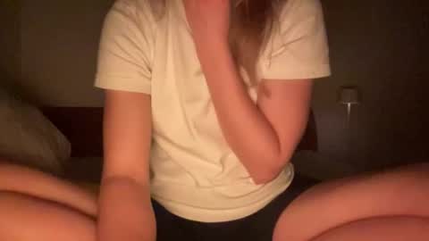 Image of Full archive of aura_00 nude recordings. Monitor and record aura_00 for free from Chaturbate.