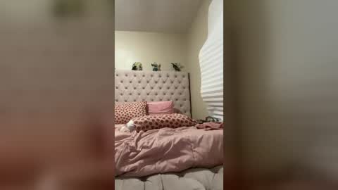Image of Full archive of beautyloves nude recordings. Monitor and record beautyloves for free from Chaturbate.