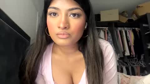 Image of Full archive of bengalibaddie7_x nude recordings. Monitor and record bengalibaddie7_x for free from Chaturbate.