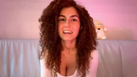 Image of Full archive of bethelvantassell nude recordings. Monitor and record bethelvantassell for free from Chaturbate.