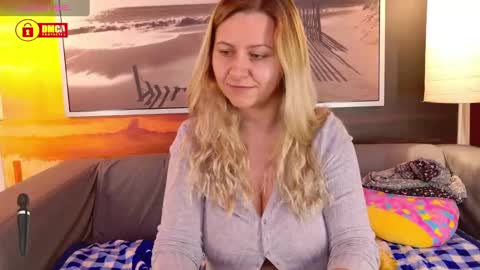 Image of Full archive of bigboobsarri nude recordings. Monitor and record bigboobsarri for free from Chaturbate.