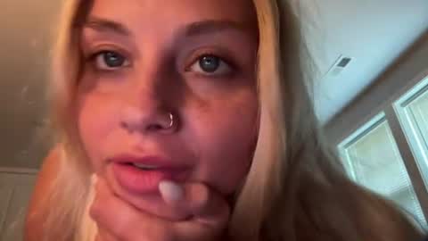Image of Full archive of blondeeebunnieee nude recordings. Monitor and record blondeeebunnieee for free from Chaturbate.