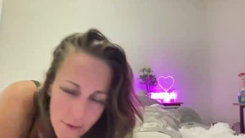 Image of Full archive of blondemom_comx nude recordings. Monitor and record blondemom_comx for free from Chaturbate.