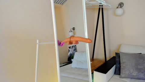 Image of Full archive of blondyliluu nude recordings. Monitor and record blondyliluu for free from Chaturbate.