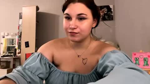 Image of Full archive of blossomheeth nude recordings. Monitor and record blossomheeth for free from Chaturbate.