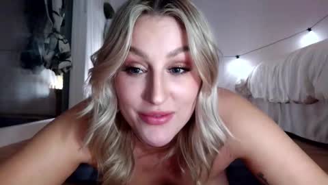 Image of Full archive of bombshellalexlane nude recordings. Monitor and record bombshellalexlane for free from Chaturbate.