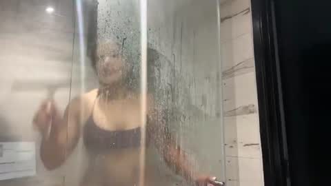 Image of Full archive of brenndacastillo nude recordings. Monitor and record brenndacastillo for free from Chaturbate.