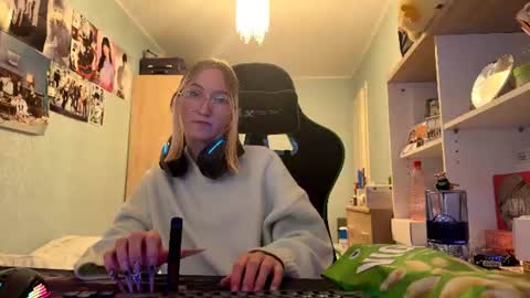 Image of Full archive of buenacauley nude recordings. Monitor and record buenacauley for free from Chaturbate.