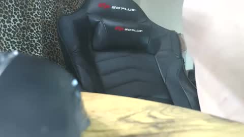 Image of Full archive of car_girl_wit_a_booty nude recordings. Monitor and record car_girl_wit_a_booty for free from Chaturbate.