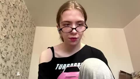 Image of Full archive of carolynrossnagel nude recordings. Monitor and record carolynrossnagel for free from Chaturbate.
