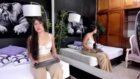 Image of Full archive of cherry_logan nude recordings. Monitor and record cherry_logan for free from Chaturbate.