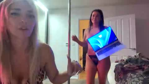 Image of Full archive of cherrybabexo nude recordings. Monitor and record cherrybabexo for free from Chaturbate.