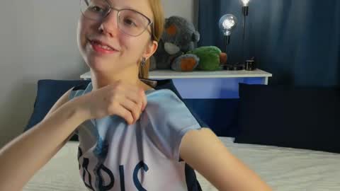 Image of Full archive of chillichi nude recordings. Monitor and record chillichi for free from Chaturbate.