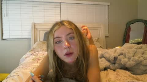 Image of Full archive of chloemae7 nude recordings. Monitor and record chloemae7 for free from Chaturbate.