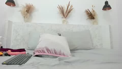 Image of Full archive of cloe_amazingg nude recordings. Monitor and record cloe_amazingg for free from Chaturbate.