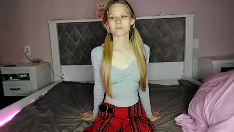 Image of Full archive of daisy_couple nude recordings. Monitor and record daisy_couple for free from Chaturbate.