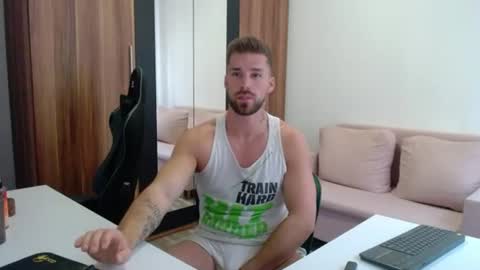 Image of Full archive of darius_94 nude recordings. Monitor and record darius_94 for free from Chaturbate.