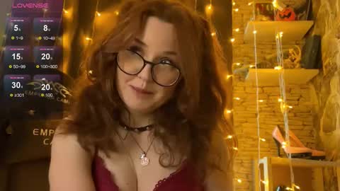 Image of Full archive of edithafarro nude recordings. Monitor and record edithafarro for free from Chaturbate.