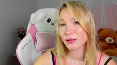 Image of Full archive of elaravoltage nude recordings. Monitor and record elaravoltage for free from Chaturbate.
