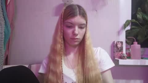 Image of Full archive of elinpiechowski nude recordings. Monitor and record elinpiechowski for free from Chaturbate.