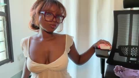 Image of Full archive of ella_laurel nude recordings. Monitor and record ella_laurel for free from Chaturbate.