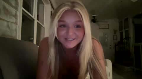 Image of Full archive of elliemaee nude recordings. Monitor and record elliemaee for free from Chaturbate.