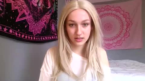 Image of Full archive of elliesdream nude recordings. Monitor and record elliesdream for free from Chaturbate.