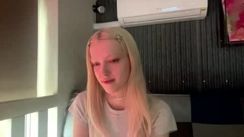 Image of Full archive of eloisepatwell nude recordings. Monitor and record eloisepatwell for free from Chaturbate.