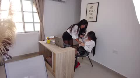 Image of Full archive of emmabeecker_ nude recordings. Monitor and record emmabeecker_ for free from Chaturbate.