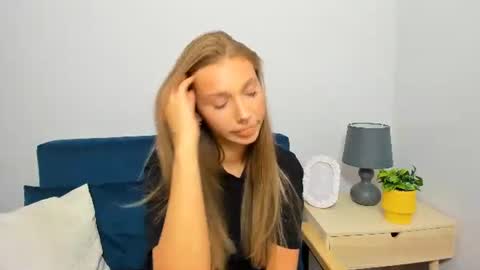 Image of Full archive of emmadesire nude recordings. Monitor and record emmadesire for free from Chaturbate.