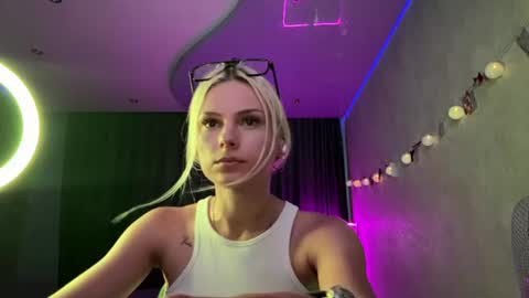 Image of Full archive of emmalinebareford nude recordings. Monitor and record emmalinebareford for free from Chaturbate.