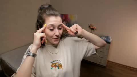 Image of Full archive of esmeeyre nude recordings. Monitor and record esmeeyre for free from Chaturbate.
