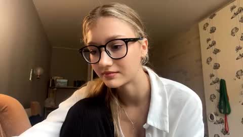 Image of Full archive of eulaliarollend nude recordings. Monitor and record eulaliarollend for free from Chaturbate.