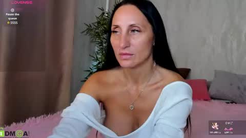 Image of Full archive of eva_luxx nude recordings. Monitor and record eva_luxx for free from Chaturbate.