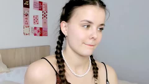 Image of Full archive of evelinalovee nude recordings. Monitor and record evelinalovee for free from Chaturbate.