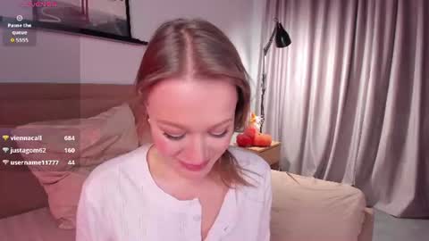 Image of Full archive of evelynpoole nude recordings. Monitor and record evelynpoole for free from Chaturbate.