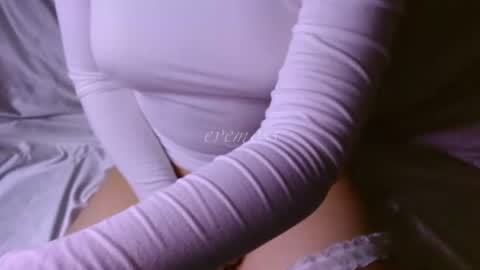 Image of Full archive of evemoss nude recordings. Monitor and record evemoss for free from Chaturbate.