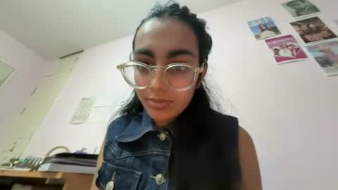 Image of Full archive of ewbotherwhatsthat nude recordings. Monitor and record ewbotherwhatsthat for free from Chaturbate.