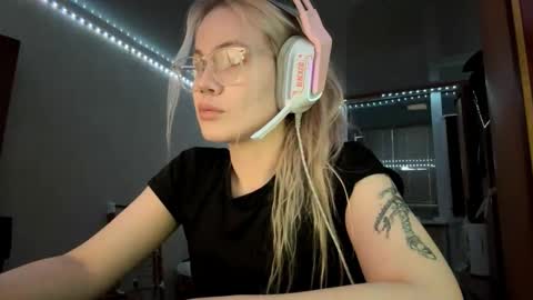 Image of Full archive of faybrechbiel nude recordings. Monitor and record faybrechbiel for free from Chaturbate.