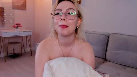 Image of Full archive of florcatts nude recordings. Monitor and record florcatts for free from Chaturbate.