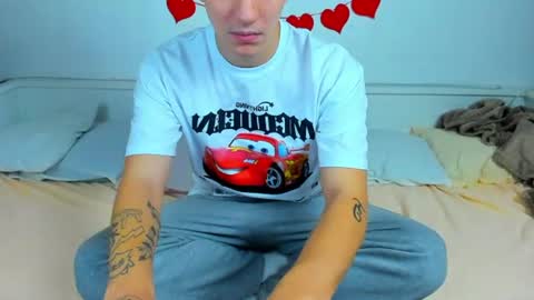 Image of Full archive of frank_mooree nude recordings. Monitor and record frank_mooree for free from Chaturbate.