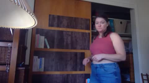 Image of Full archive of hi_emmy nude recordings. Monitor and record hi_emmy for free from Chaturbate.